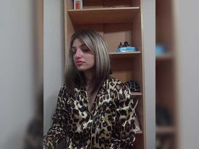 Sonyagasay live cam on BongaCams