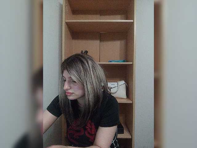Sonyagasay live cam on BongaCams