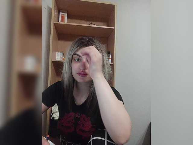 Sonyagasay live cam on BongaCams