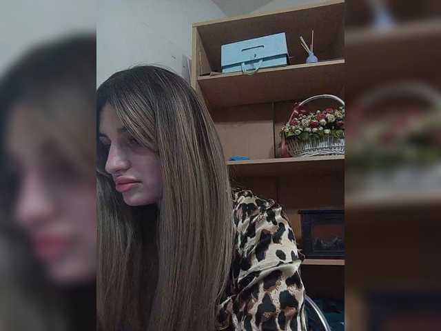 Sonyagasay live cam on BongaCams