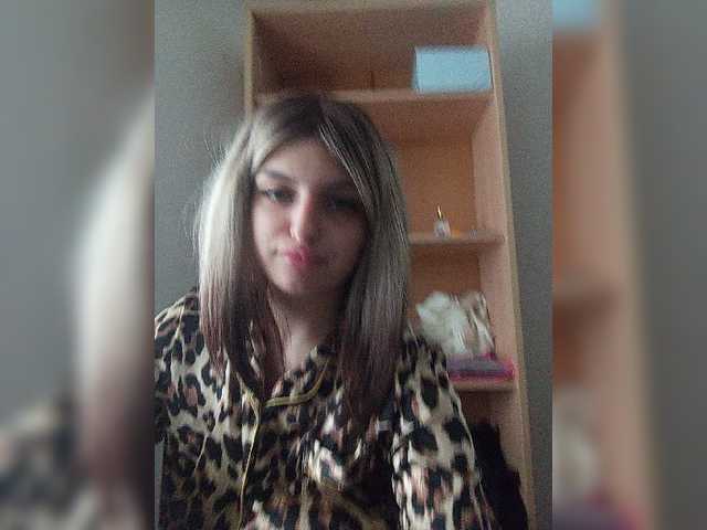 Sonyagasay live cam on BongaCams