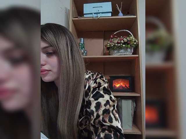 Sonyagasay live cam on BongaCams