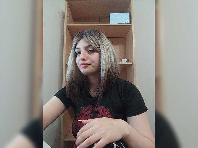 Sonyagasay live cam on BongaCams