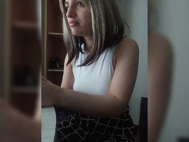 Sonyagasay live cam on BongaCams