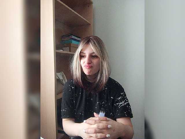 Sonyagasay's BongaCams show and profile