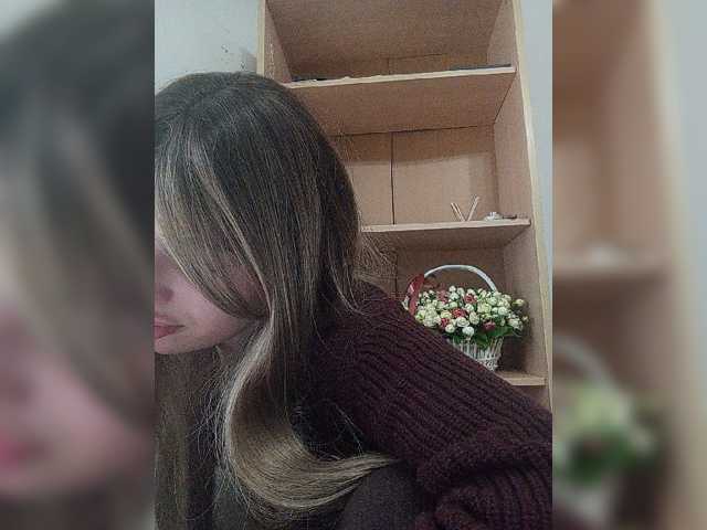 Sonyagasay live cam on BongaCams