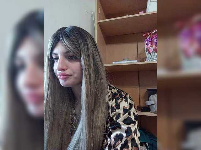 Sonyagasay live cam on BongaCams