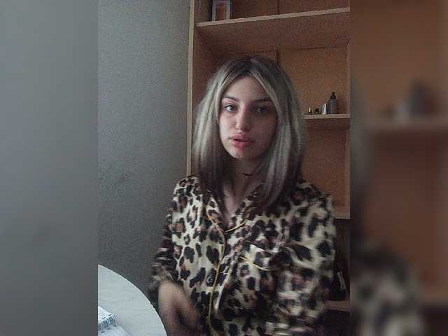 Sonyagasay live cam on BongaCams