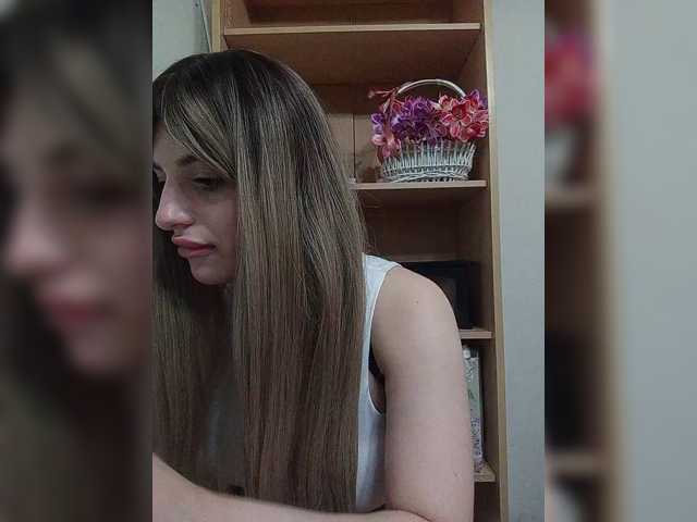 Sonyagasay live cam on BongaCams