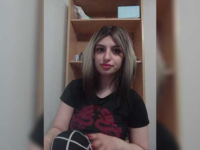Sonyagasay live cam on BongaCams