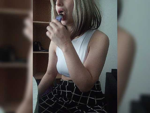 Sonyagasay live cam on BongaCams