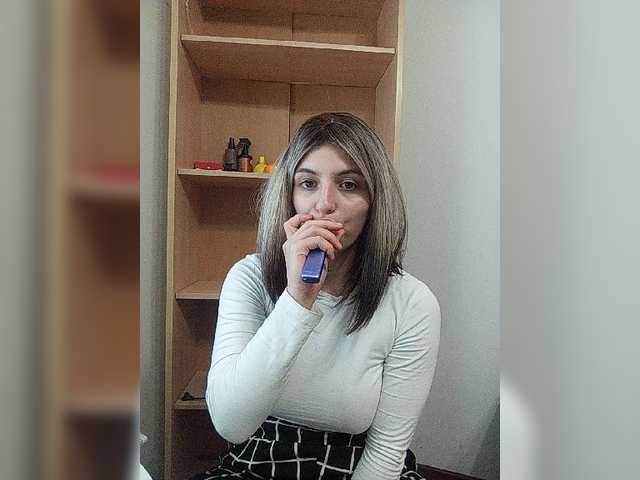 Sonyagasay live cam on BongaCams
