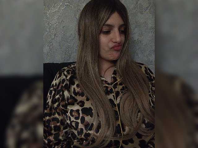 Sonyagasay live cam on BongaCams