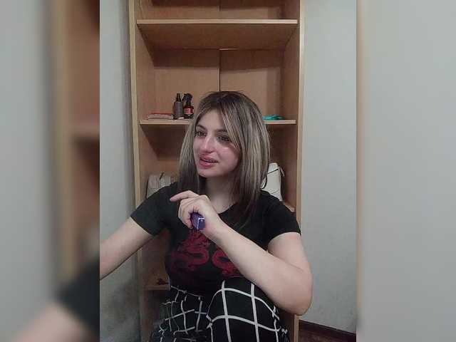 Sonyagasay live cam on BongaCams