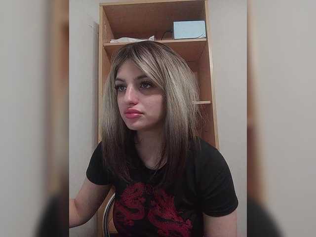 Sonyagasay live cam on BongaCams