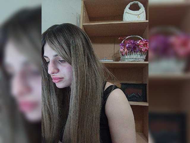 Sonyagasay live cam on BongaCams