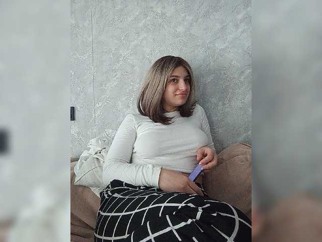 Sonyagasay live cam on BongaCams