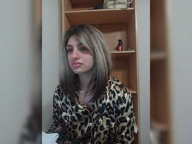 Sonyagasay live cam on BongaCams