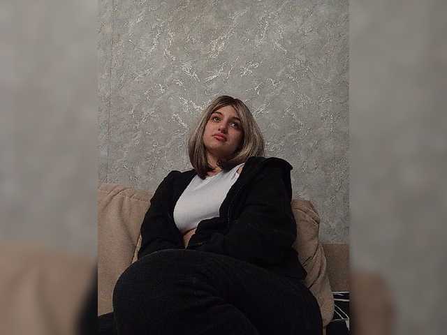 Sonyagasay live cam on BongaCams