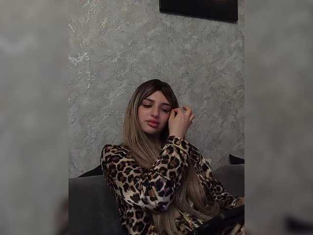 Sonyagasay live cam on BongaCams