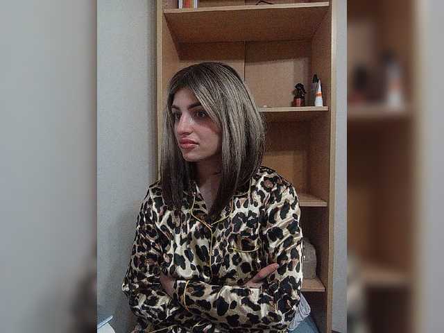 Sonyagasay live cam on BongaCams