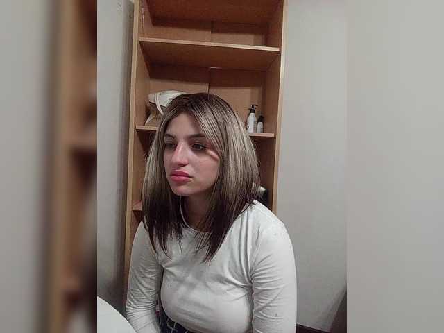 Sonyagasay live cam on BongaCams