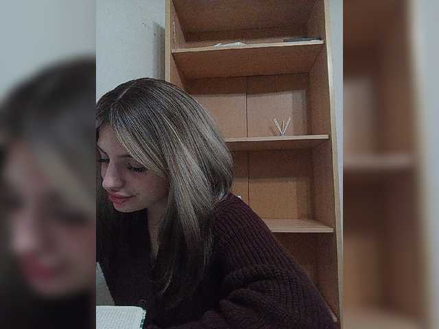 Sonyagasay live cam on BongaCams