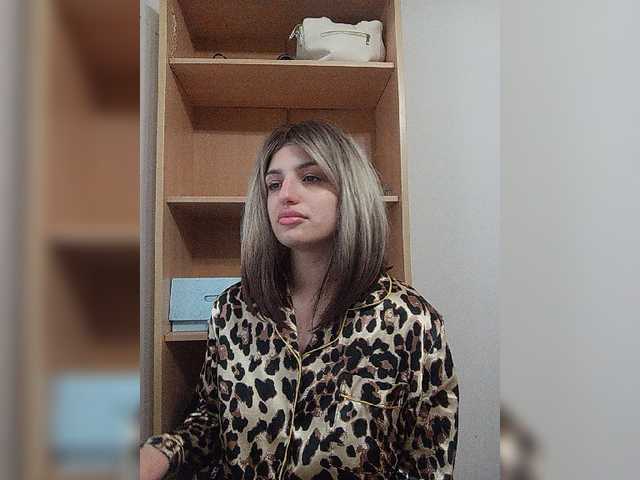 Sonyagasay live cam on BongaCams