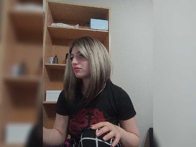 Sonyagasay live cam on BongaCams