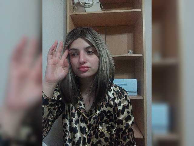 Sonyagasay live cam on BongaCams