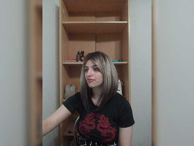 Sonyagasay live cam on BongaCams