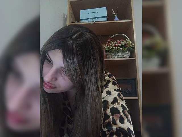 Sonyagasay live cam on BongaCams