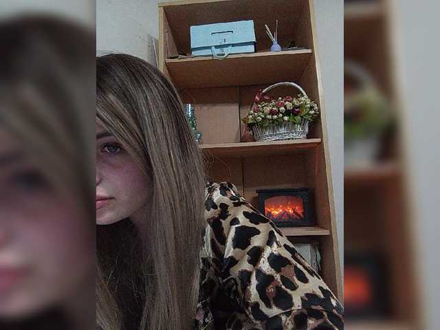 Sonyagasay live cam on BongaCams