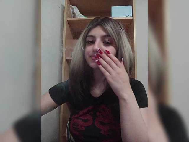 Sonyagasay live cam on BongaCams