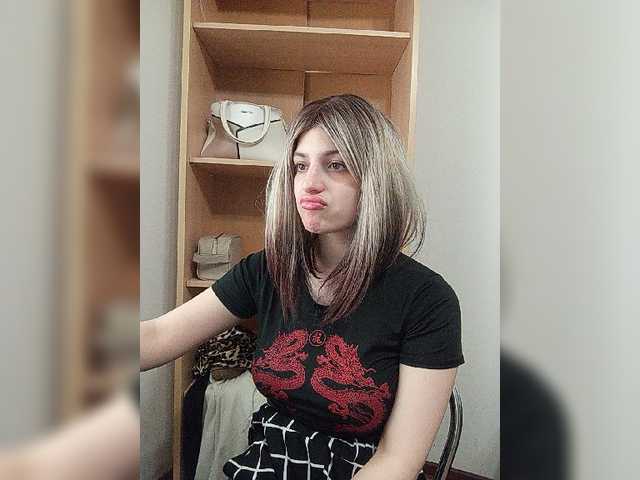 Sonyagasay live cam on BongaCams