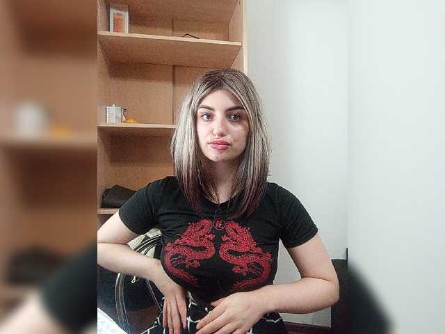 Sonyagasay live cam on BongaCams