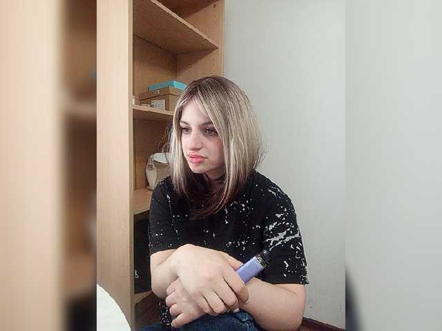 Sonyagasay's BongaCams show and profile