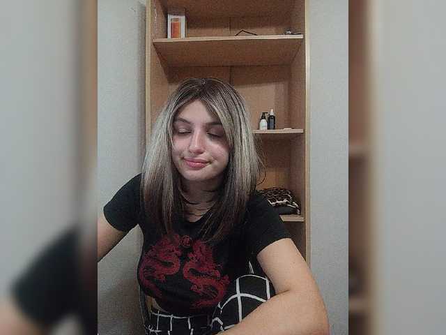 Sonyagasay live cam on BongaCams