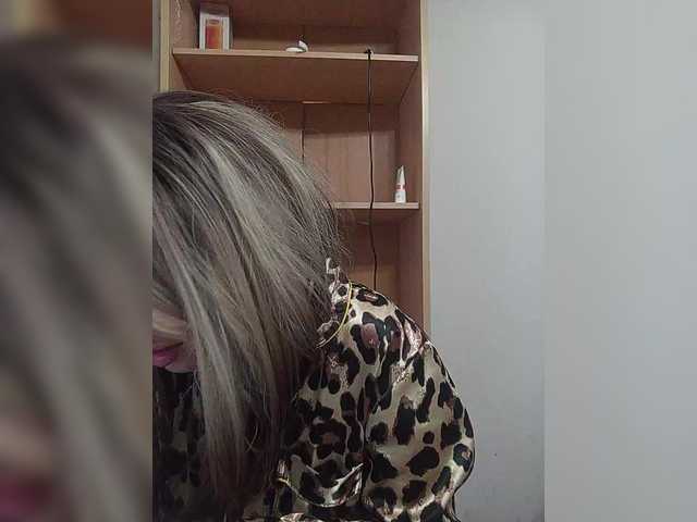 Sonyagasay live cam on BongaCams