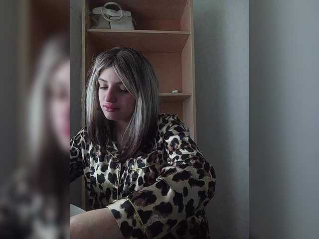 Sonyagasay live cam on BongaCams