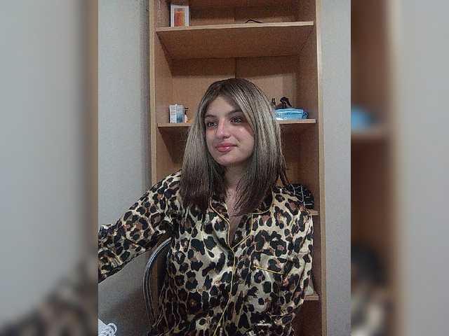 Sonyagasay live cam on BongaCams