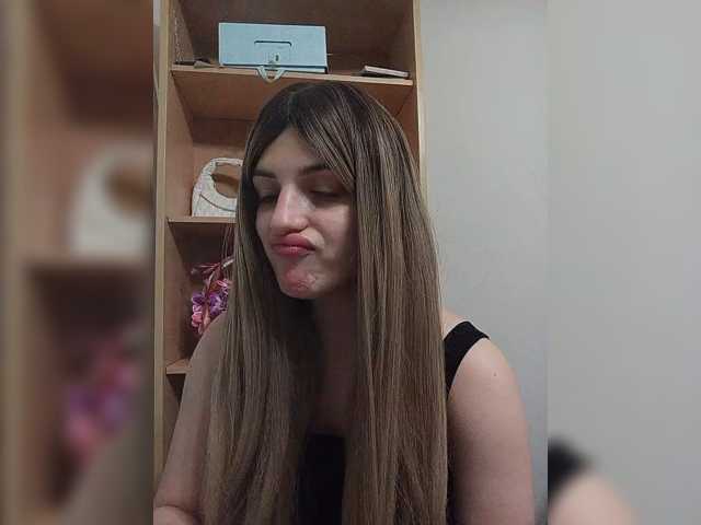 Sonyagasay live cam on BongaCams