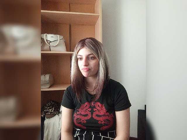 Sonyagasay live cam on BongaCams