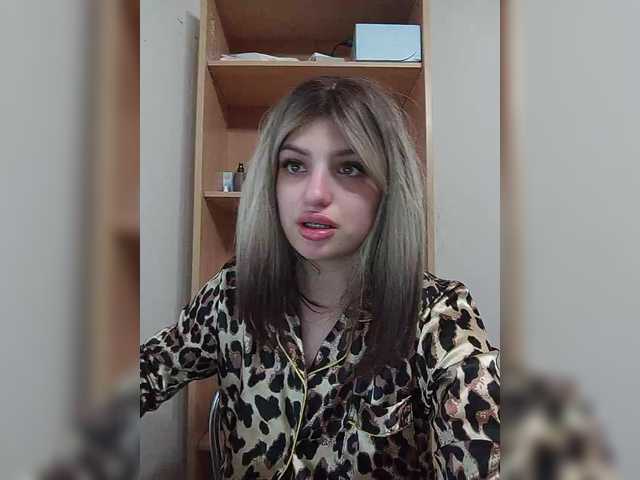 Sonyagasay live cam on BongaCams