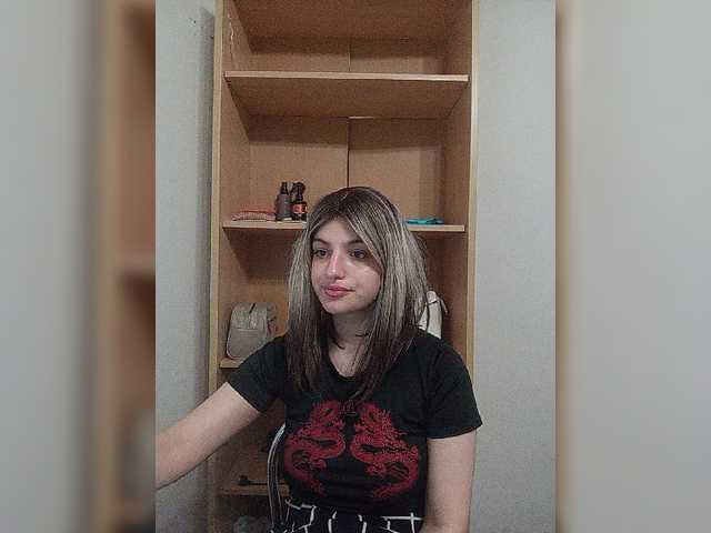 Sonyagasay live cam on BongaCams