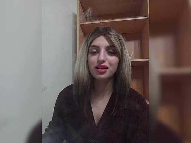 Sonyagasay live cam on BongaCams