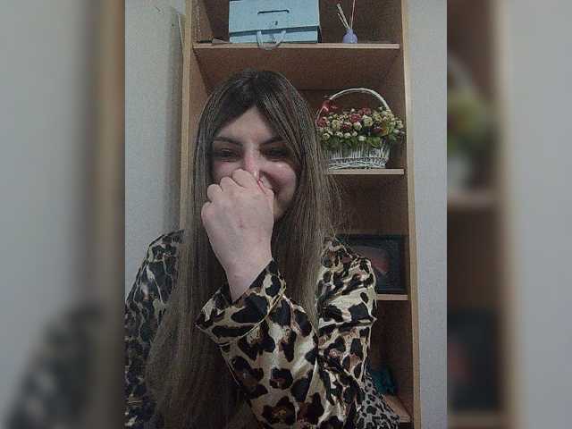 Sonyagasay live cam on BongaCams