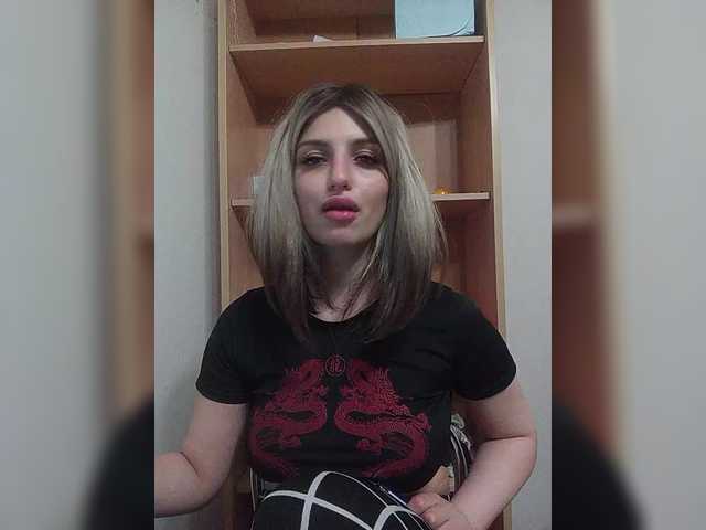 Sonyagasay live cam on BongaCams