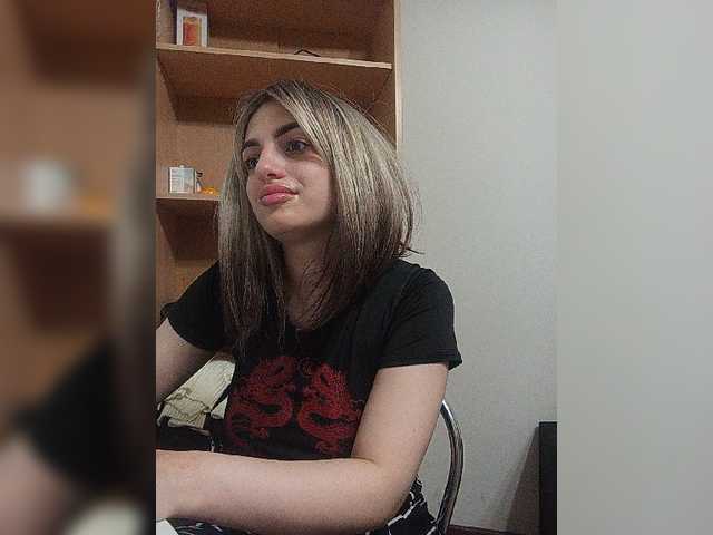 Sonyagasay live cam on BongaCams