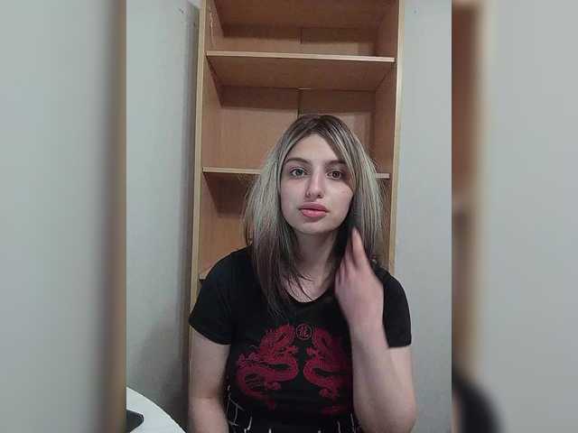 Sonyagasay live cam on BongaCams